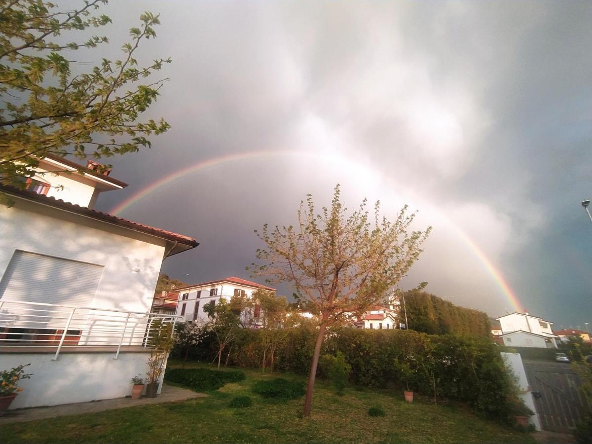 B&B Villa La Bouganville Camaiore Exteriör bild